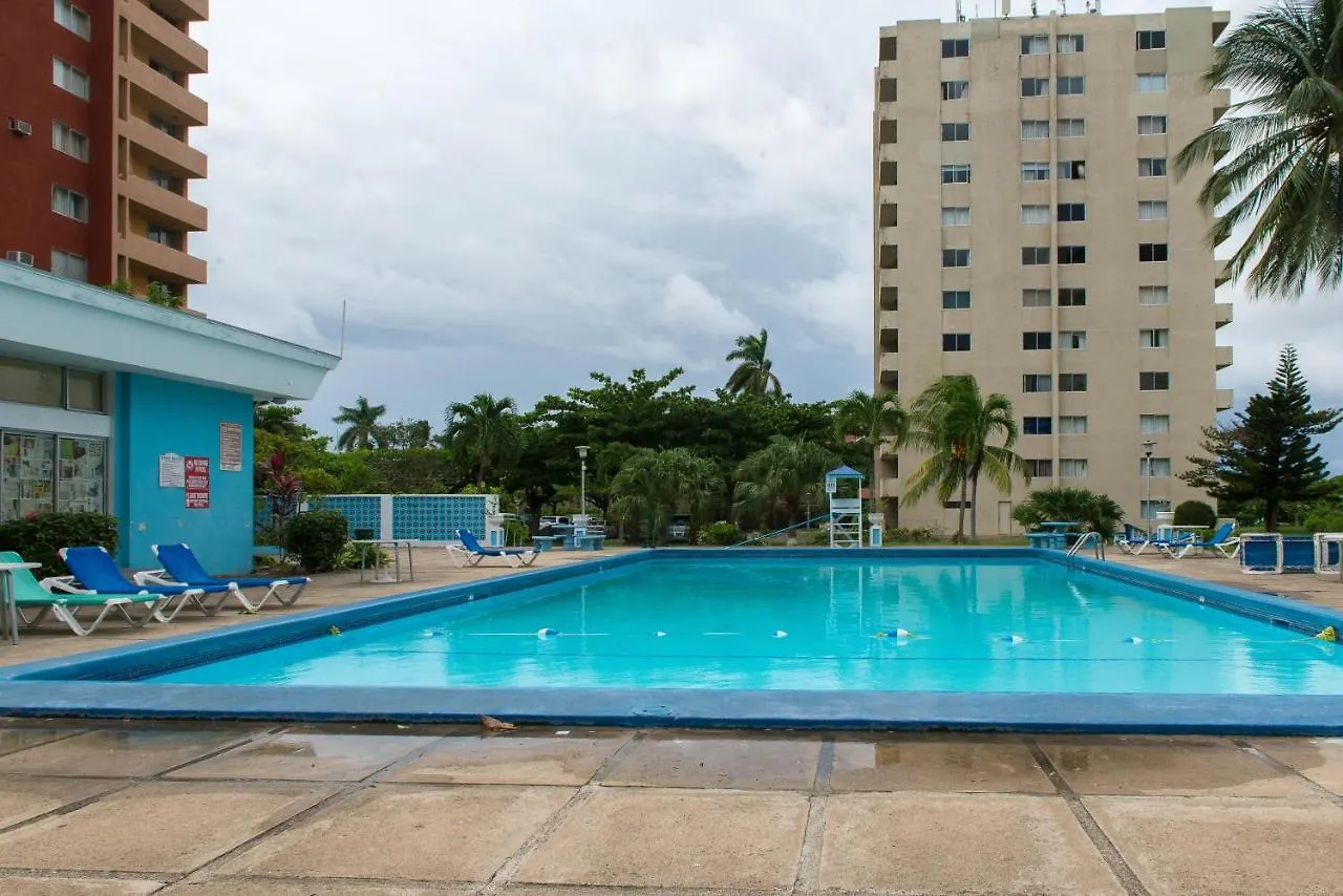 Angel Fish Beach Suite At Turtle Towers Ocho Rios Appartamento