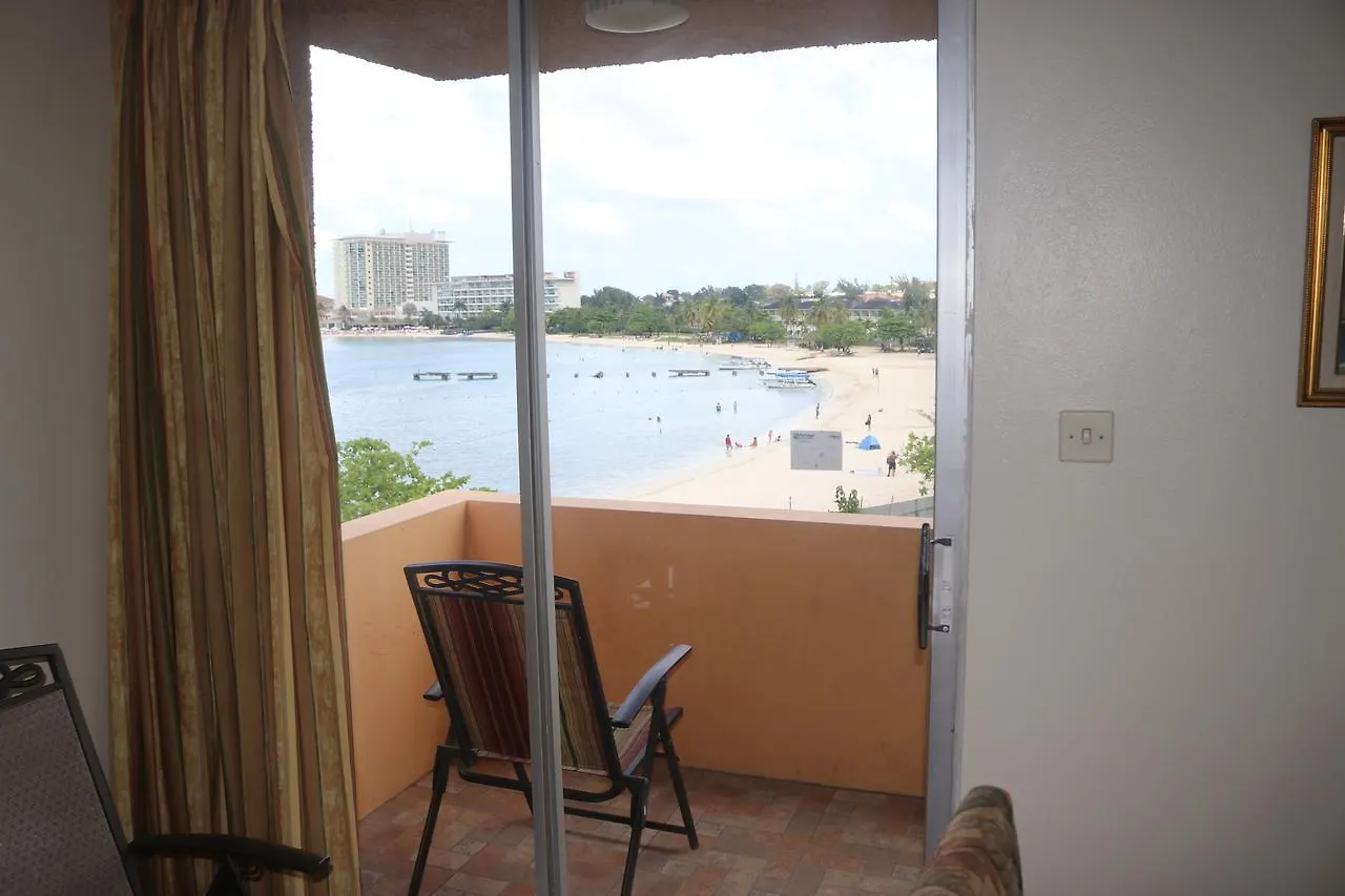 Appartamento Angel Fish Beach Suite At Turtle Towers Ocho Rios